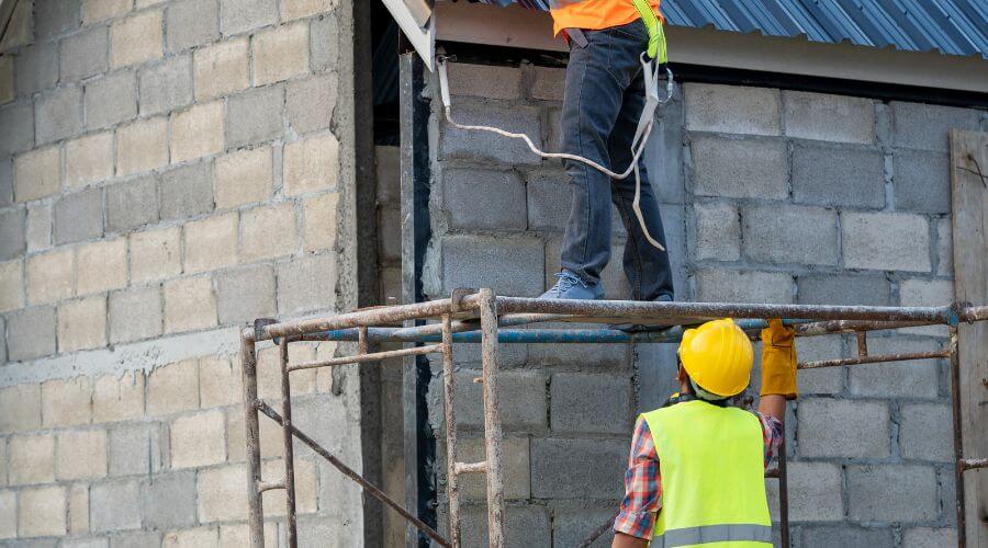 Professional gutter cleaning in Depoe Bay, OR